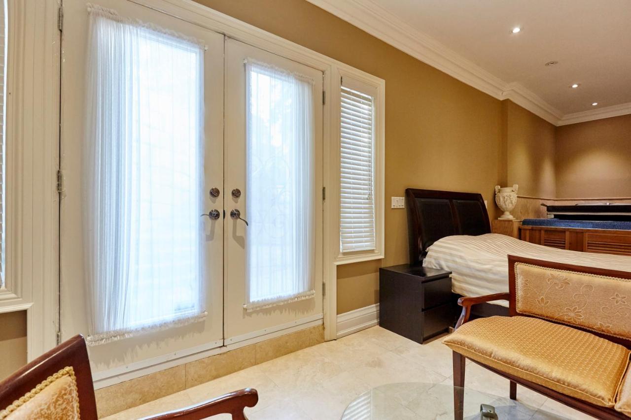 Elegant Apartment With Sauna تورونتو المظهر الخارجي الصورة